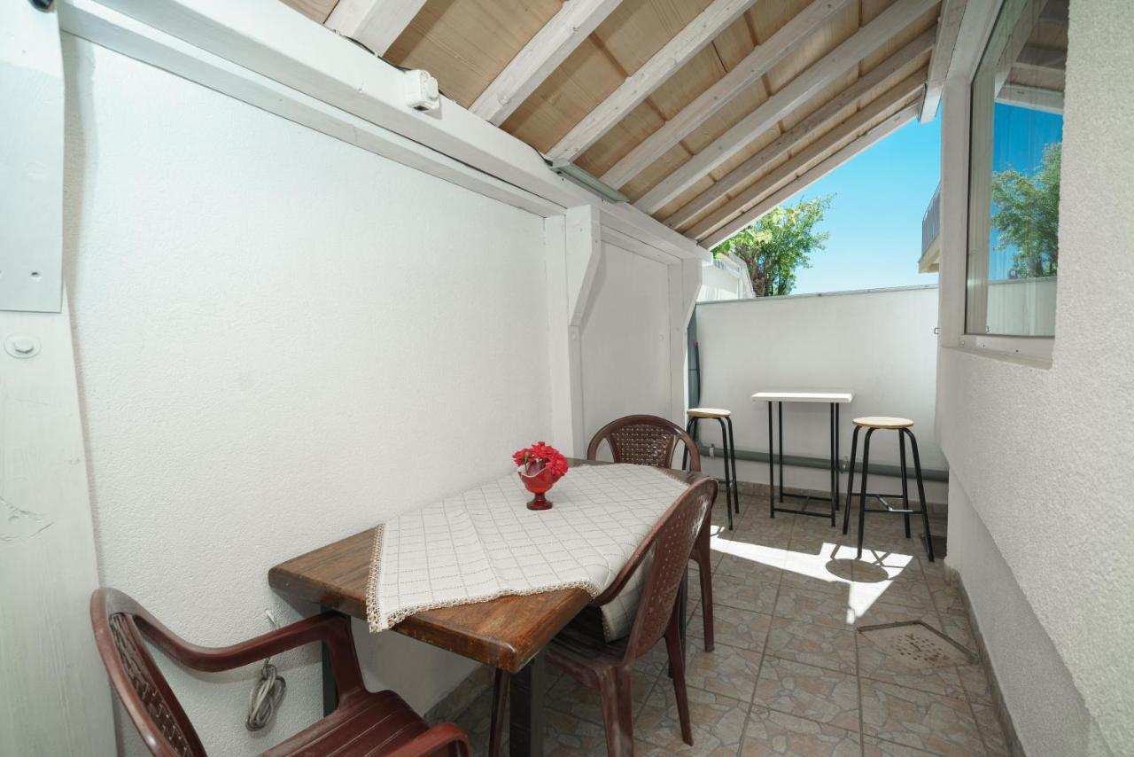 Apartmani Krizanovic Βόντιτσε Εξωτερικό φωτογραφία